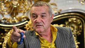 Gigi Becali s-a uitat la meci și a luat decizia pe loc: „Aduc jucătorul cu numărul 7! I-am dat telefon lui Meme”