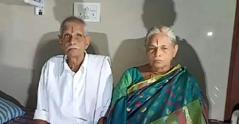 O femeie din India a devenit cea mai bătrână mamă din lume după ce a născut la 74 de ani