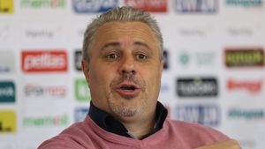 Un fost antrenor în Gruia „îl trage de mânecă” pe Marius Șumudică: „Nu se întâmpla aşa ceva la CFR!”