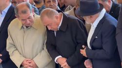 "Împăratul" a fost la înmormântare și imaginile fac înconjurul lumii: "E prima dată când văd așa ceva"