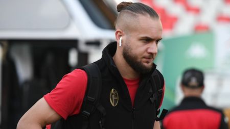 Când vine George Puşcaş la Dinamo! Ce face atacantul acum în Dubai