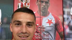 Nicolae Stanciu, lăudat în direct la TV de Anamaria Prodan: „Este diamantul coroanei!” Fostul jucător de la FCSB îl așteaptă și pe Dennis Man la Slavia Praga: „Ar putea să-l cumpere”