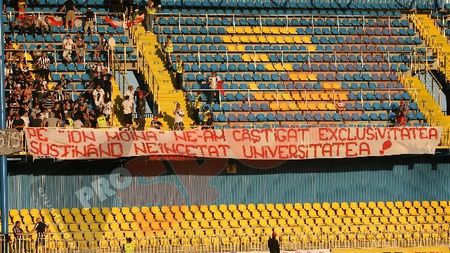 FOTO Cel mai bun răspuns dat CFR-ului: "șepcile roșii" așteaptă revenirea acasă!** Ce mesaje au afișat la Mediaș