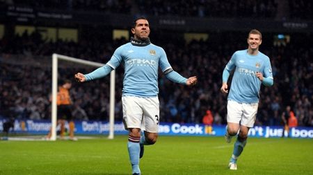 VIDEO Show cu frații Toure, dublă Tevez!** Vezi driblingul senzațional al "Apașului"