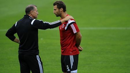 Lorik Cana: "La Euro jucăm pentru toți suporterii albanezi!"