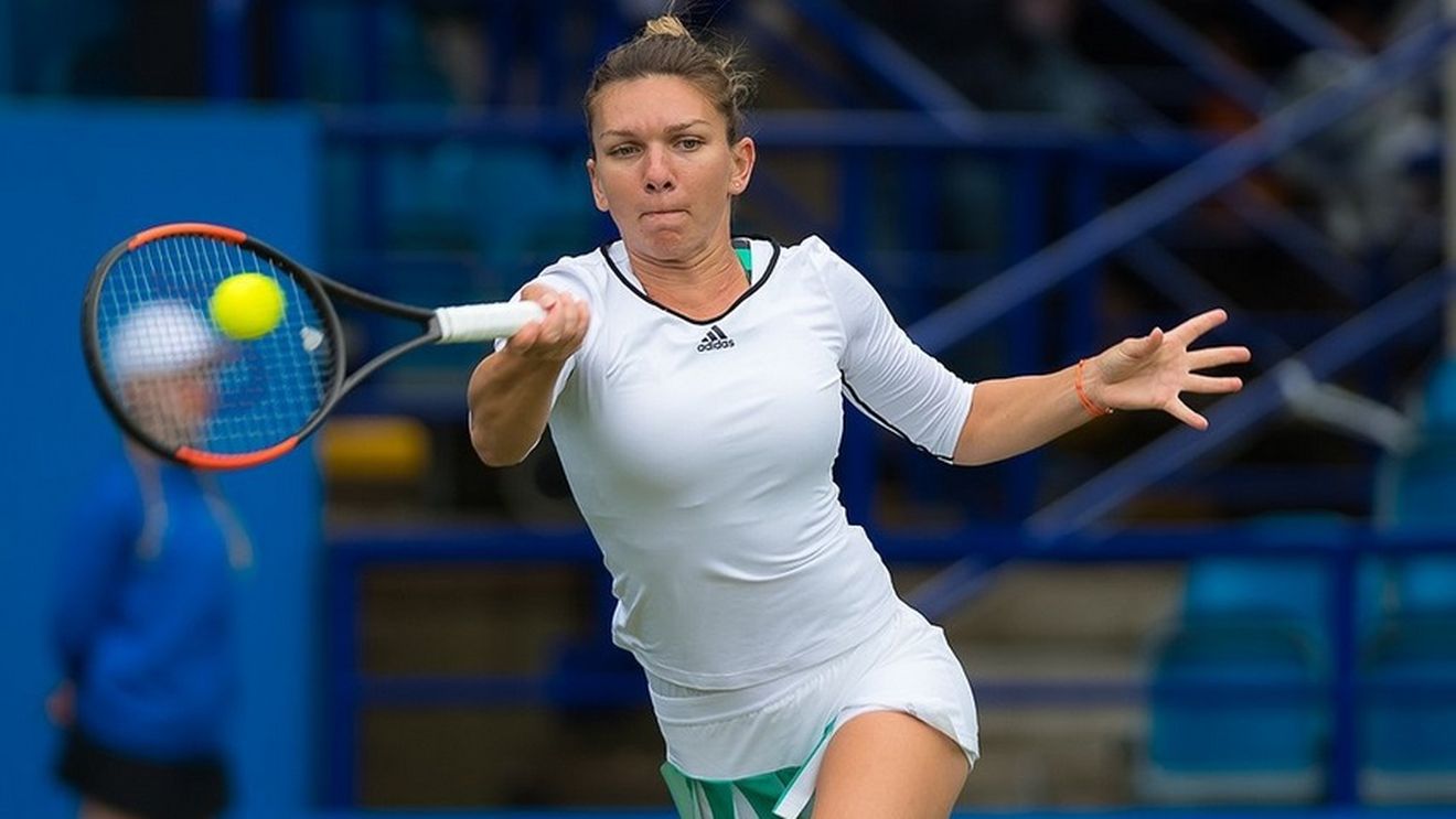 LIVE BLOG | Deja vu de COȘMAR în sferturi la Eastbourne! Halep a fost invinsă de Wozniacki după ce a condus cu set și 3-0, la fel ca în finala de la Roland Garros! Simona ratează o nouă ocazie de a deveni lider mondial