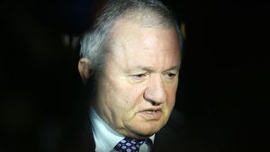 Porumboiu a luat foc după ce a realizat că poate fi sancționat:** "Ce caz Ilie Stan?! Omul ăsta e un păcălici"