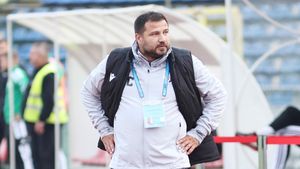 Uniunea antrenorilor fără Licență Pro! Marius Croitoru îi ia apărarea lui Mihai Pintilii: „Exact așa am fost și eu!”