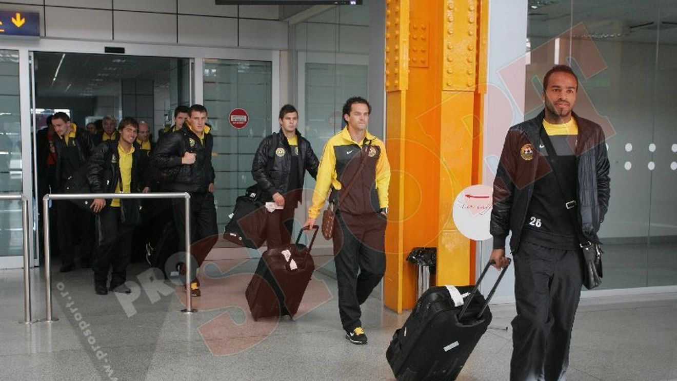 FOTO** Dan Petrescu și Kuban au sosit pe Someș: "Stadionul e spectaculos!" Ce spune "Bursucul" de meci