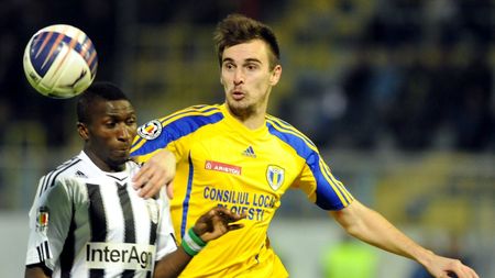 A venit în România și a trăit șocul vieții: „Mi-a furat playstation-ul și l-a amanetat pentru păcănele”