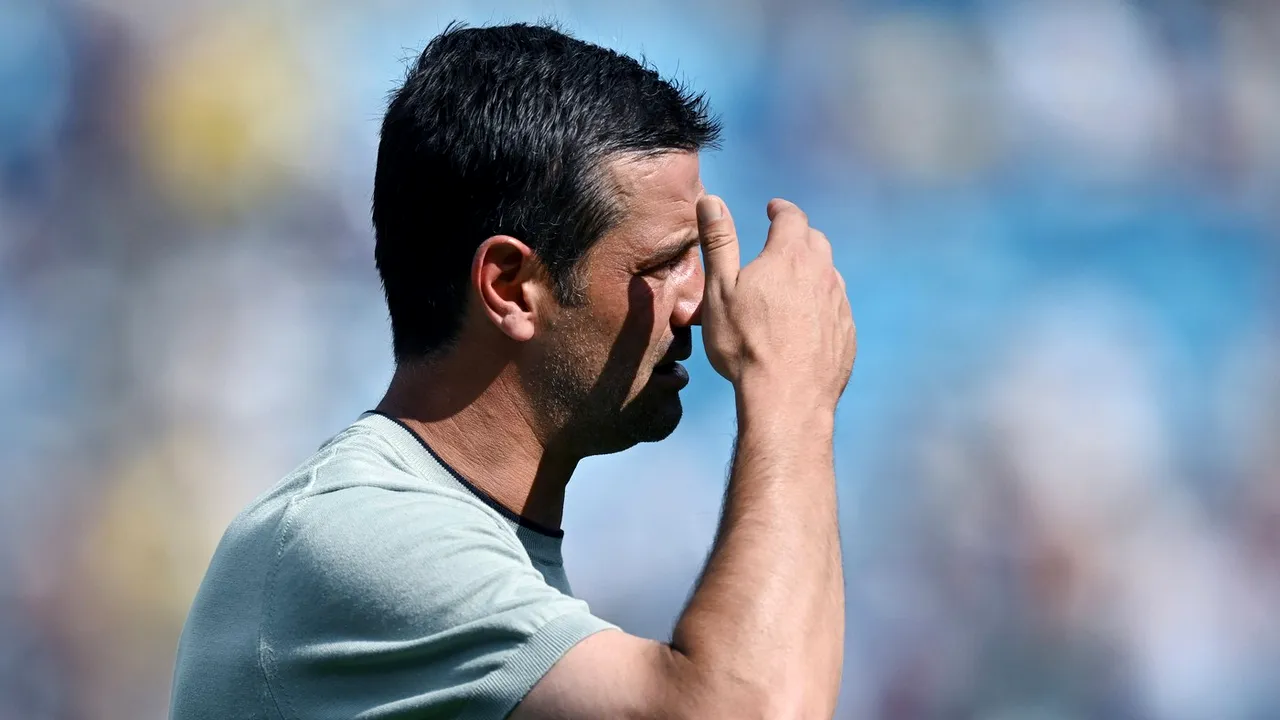 Ce lovitură pentru Cristi Chivu. FC Barcelona a luat decizia