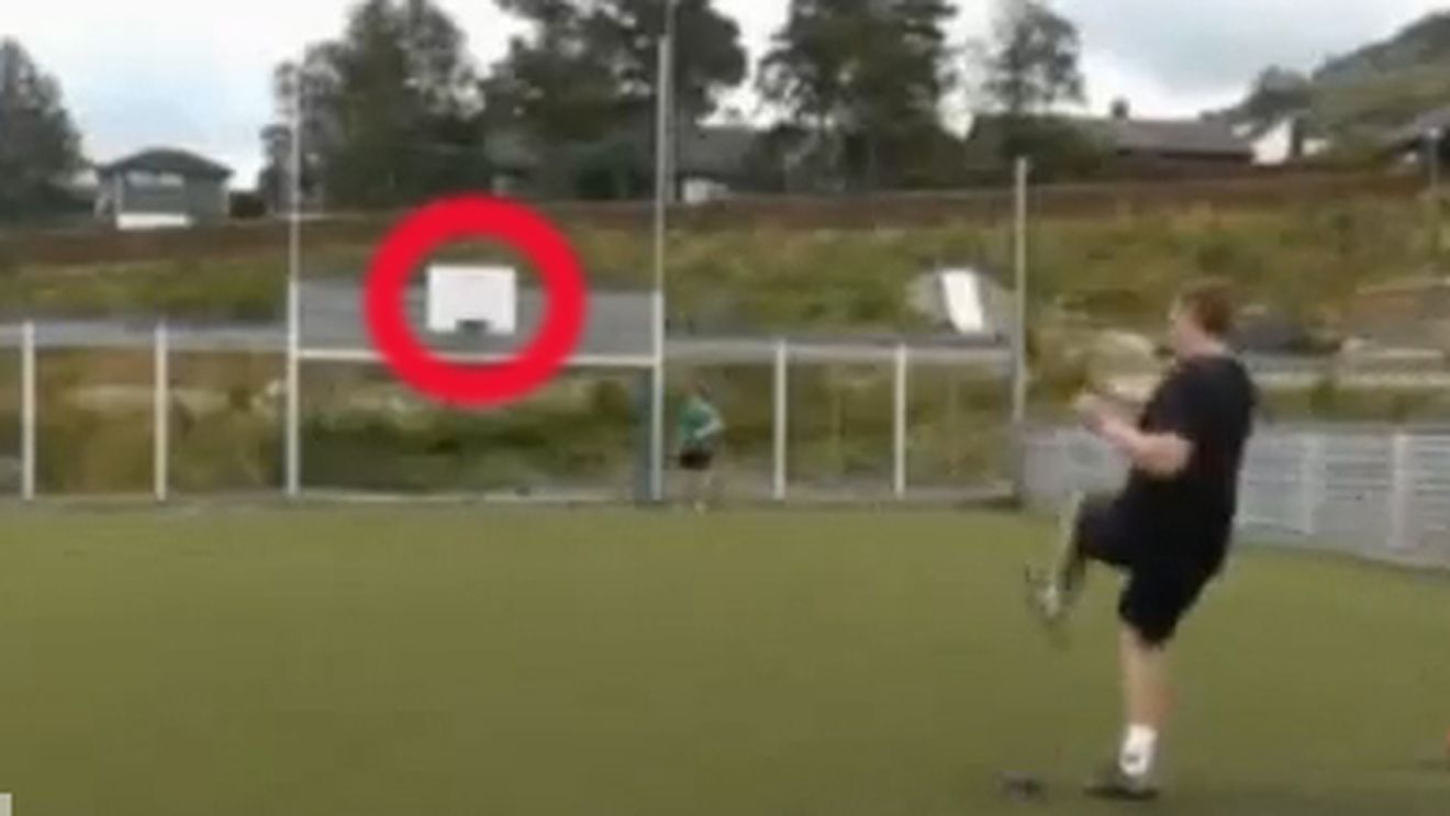 FABULOS! De pe YouTube, la una dintre cele mai tari formații din lume! "Are un talent incredibil!"! **VIDEO-ul care i-a lăsat pe toți cu resirația tăiată