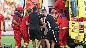 Detalii de ultimă oră despre accidentarea terifiantă a lui Dragoş Iancu! E mai gravă decât se credea: ar avea fractură de maleolă şi a fost dus la Spitalul de Urgență Floreasca! Cât va lipsi de pe gazon | EXCLUSIV