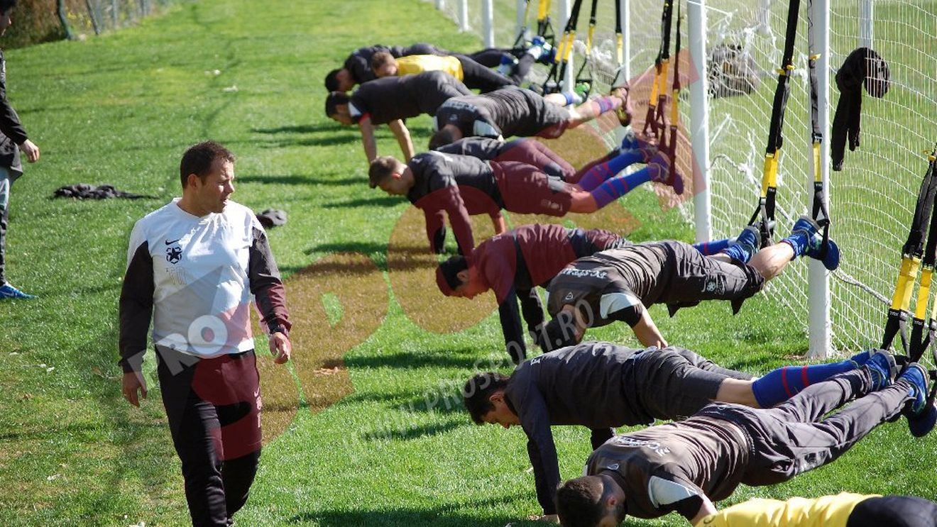 Doi steliști s-au antrenat în sală. Ceilalți au transpirat sub comanda lui Neubert! Cum s-a simțit prima zi de pregătire din Mijas