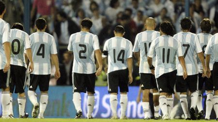 Maradona: "Înfrângerea cu Brazilia poate duce la criză, dar cred că ne vom califica!"