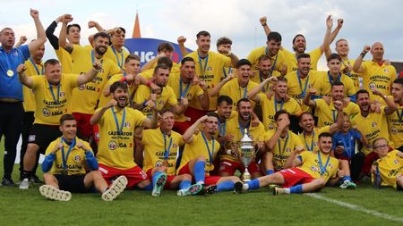Sărbătoare mare la Oradea! 11.000 de oameni au asistat la promovarea în Liga 2 a FC Bihor, după un meci facil cu Ghiroda. ”Era anormal să ne împotmolim”