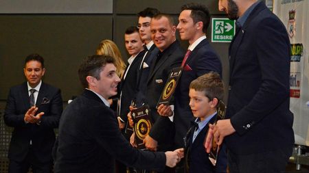 Mani Gyenes și Robi Mureșan, între laureații Galei Campionilor 2015 la motociclism
