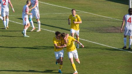 România U19 defilează în drumul spre Campionatul European. Victorie impresionantă pentru triolorii mici contra Georgiei