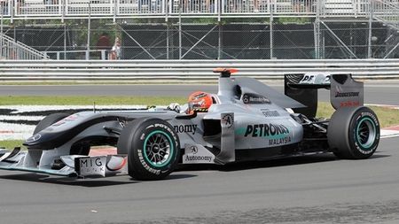 "Pentru Schumacher revenirea în F1 a fost o uriașă greșeală! Credeți că îi place să fie bătut de Rosberg?"