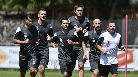 FCSB lucrează cu recomandarea lui Thomas Neubert. Neamțul girează pentru omul criticat de Becali: "Le-am zis să îl sune pentru că e bun!"