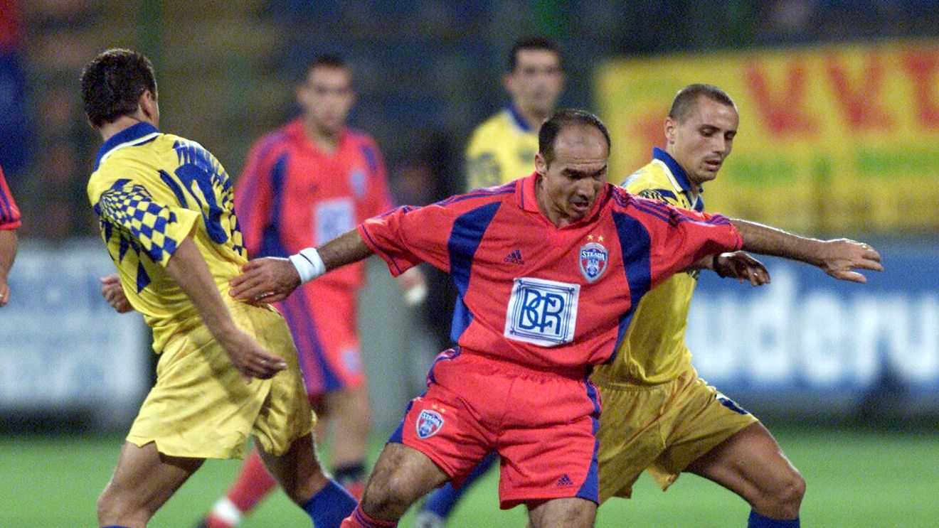 INTERVIU  | Vlădoiu și povestea tristă despre cum a fost îndepărtat de la Steaua, de ce o iubește mai mult pe Dinamo și ultima victorie a Craiovei contra roș-albaștrilor: "Mă lăsasem de trei luni". Dică, mustața, FCSB și "renașterea" lui FC Argeș