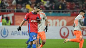 Reacția israelienilor după ce au văzut ce a pățit Ofri Arad la debutul pentru FCSB