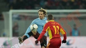 Forlan, sfat pentru Pițurcă:** "Mai aveți mult de muncă pentru Mondiale"