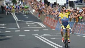 Dominație australiană în Giro. Rogers câștigă etapa a 11-a, Evans păstrează tricoul roz