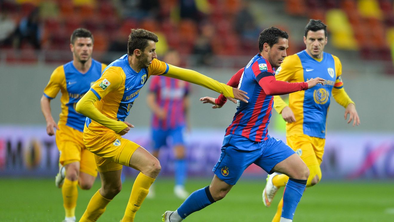 Bilete cu prețuri cuprinse între 10 și 100 de lei la meciul Steaua - Petrolul Ploiești