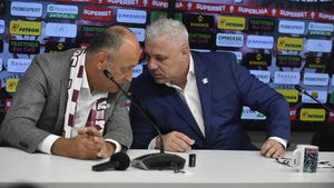 „Şucu să fie fără milă!”. I-a cerut patronului de la Rapid să intervină peste capul lui Marius Şumudică și să îi dea afară pe Boupendza şi N'Jie