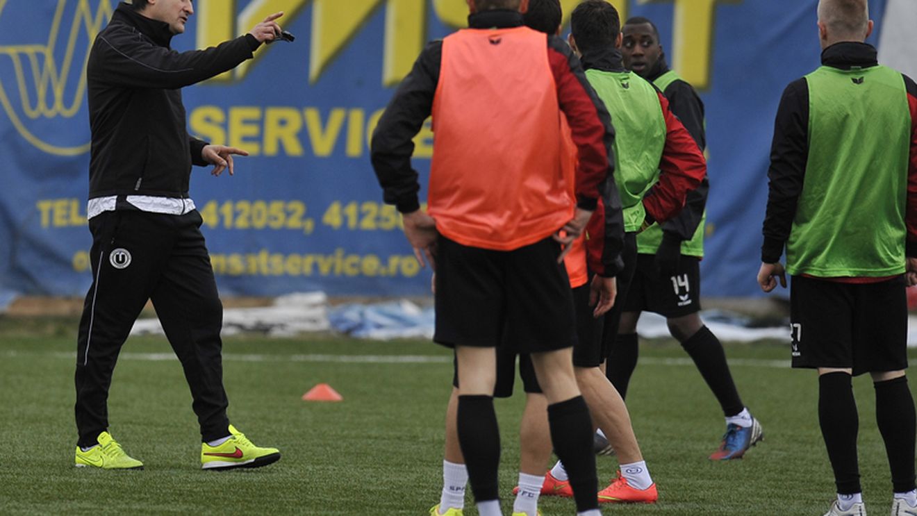 EXCLUSIV | Scandal la "U" Cluj: Falub i-a bătut pe Lemnaru și pe Calcan. UPDATE Reacția antrenorului: "Am strigat la ei și le-am reproșat jocul slab și atitudinea, dar nu o să îmi înjur și nu o să-mi lovesc niciodată un elev"