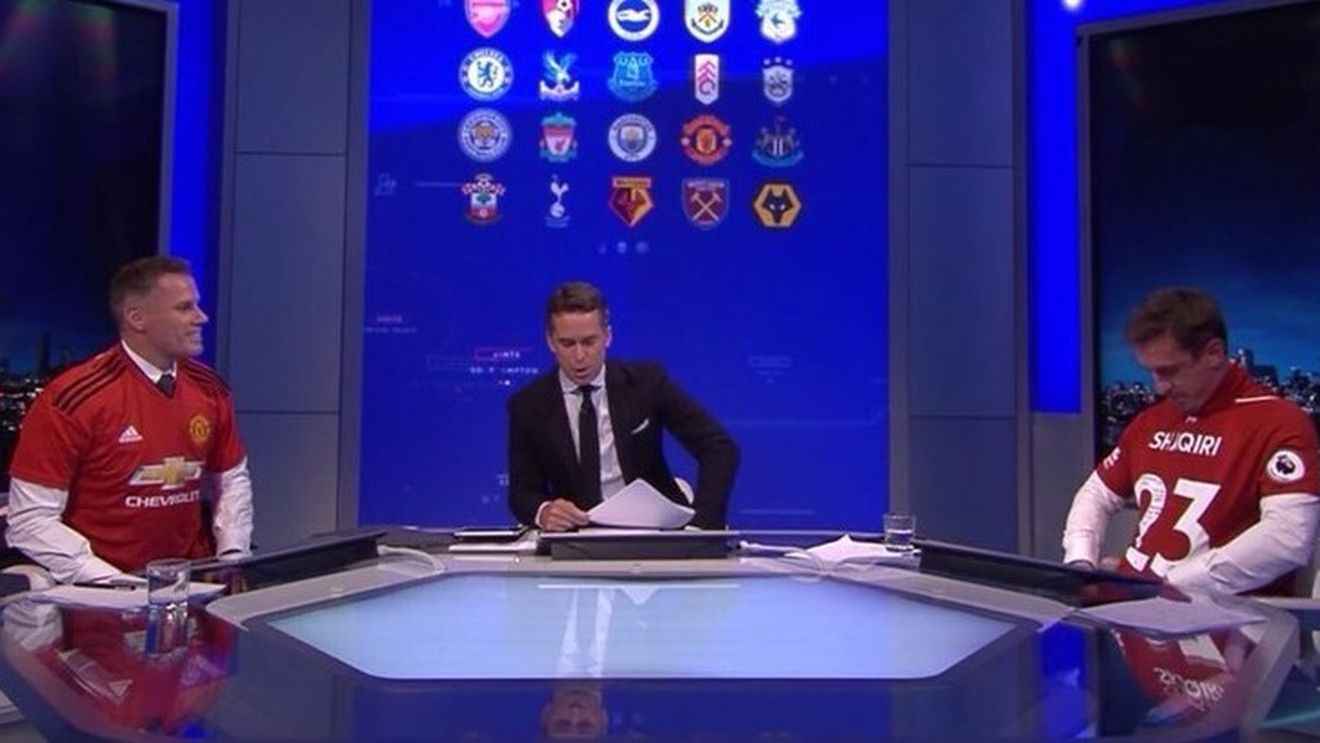 Imaginea serii în Premier League. Gary Neville, în tricoul lui Liverpool, în direct la TV. Bonus: cum a ajuns legenda de pe Anfieldl "diavol roșu"