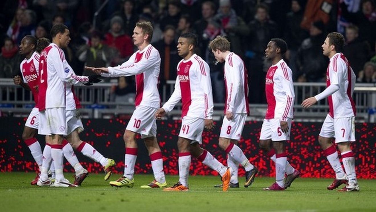 Nu pariați pe Ajax mâine! "Lăncierii" sunt în derivă: ** n-au NICIUN atacant valid și Cruyff amenință oamenii din birouri