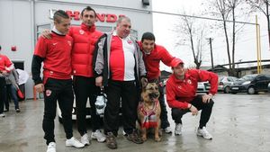 Mesajul căpitanului către haită:** "Să strângem rândurile!"