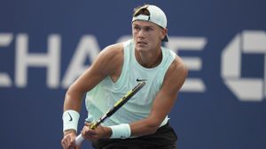 Reacția danezului Rune după ce a fost acuzat că se dă la toate jucătoarele de tenis: „Un comentariu nu înseamnă o invitație la întâlnire”