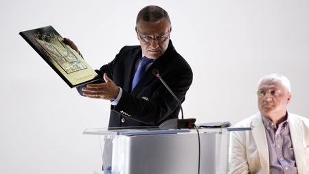 Mircea Sandu atacă dur sentința: "N-am comis nicio faptă. E o rușine, o bătaie de joc. Cât a dat instanța? Un miliard? Poate de lei vechi! Să-mi ia banii din pensie!". Dragomir: "Facem recurs!"