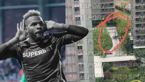 A apărut prima imagine de la locul unde ar fi căzut Aaron Boupendza! Fotografia care circulă în China