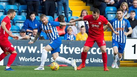 Echipa lui Laurențiu Brănescu, eliminată din Europa League de o formație de semiprofesioniști din Țara Galilor: "Șase jucători merg la muncă mâine"