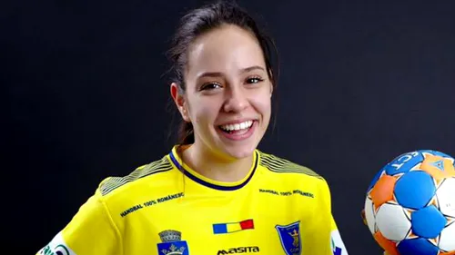 Corona Brașov a fost eliminată de CSM București în Cupa României, dar Sorina Tîrcă a dat recital. Interul stânga a fost jucătoarea meciului, cu nu mai puțin de 12 goluri marcate în poarta campioanei