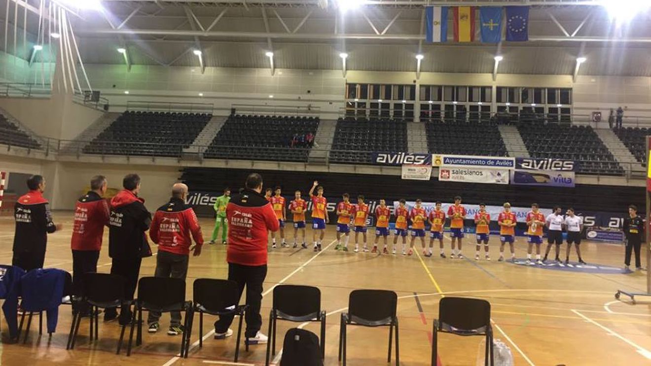Oficial, ne merge "foarte bine"! O națională de handbal a României a pierdut în medie la 20 de goluri diferență trei meciuri de pregătire. Cireașa de pe tort: România - Spania 15-45!