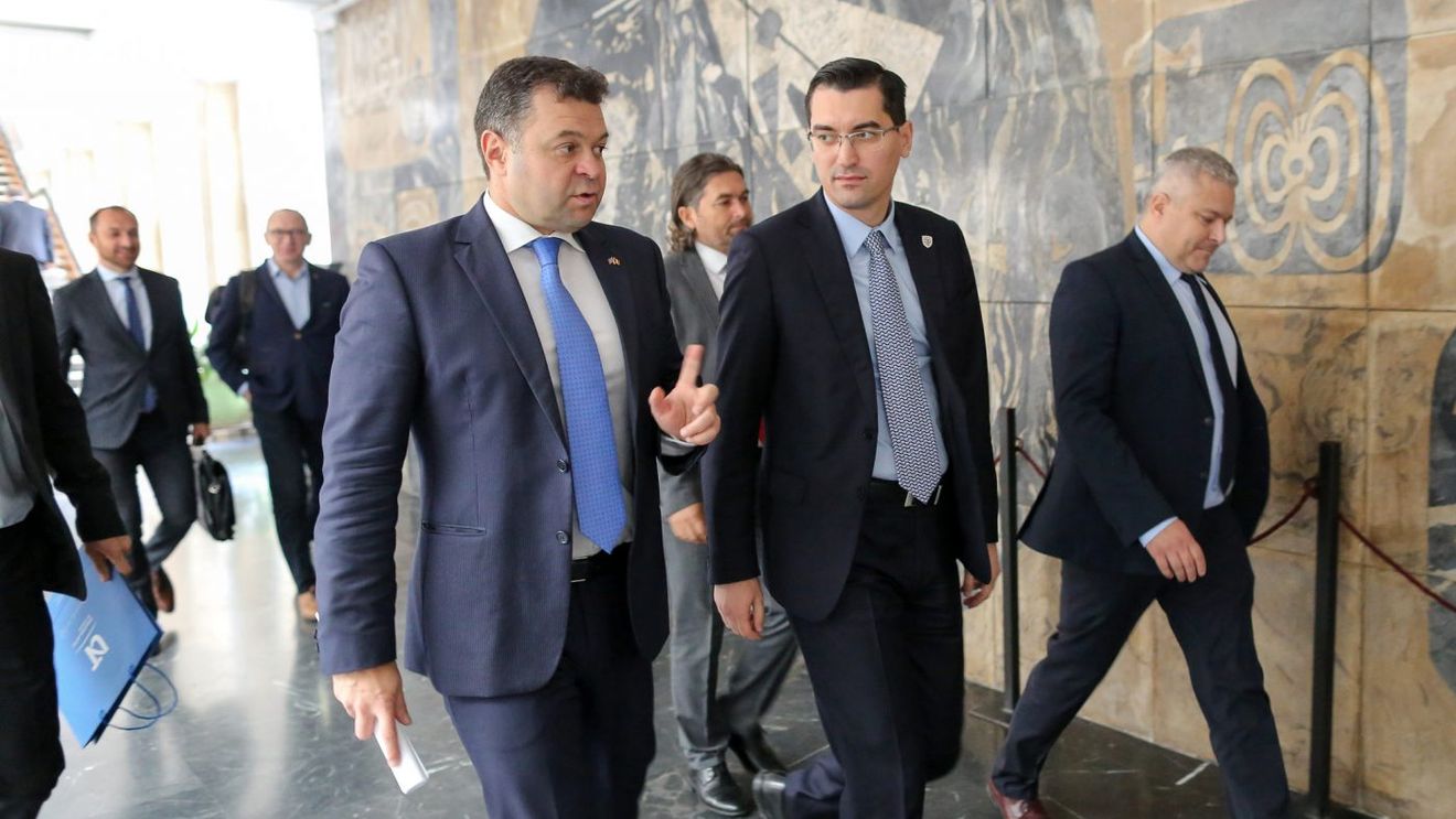 Unul dintre inventatorii Cooperativei din fotbalul românesc, mesaj șocant pentru Răzvan Burleanu: „Vreau să îi propun să o reînființăm! Erau bani negri de îi întorceam cu lopata”