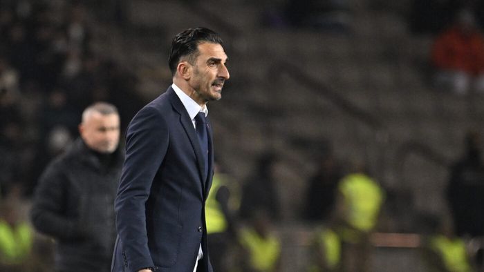 Mircea Rednic, mesaj tăios pentru Elias Charalambous înainte de UTA – FCSB: „ Acolo nu poți să fii antrenor principal! Nu trebuie să se supere”