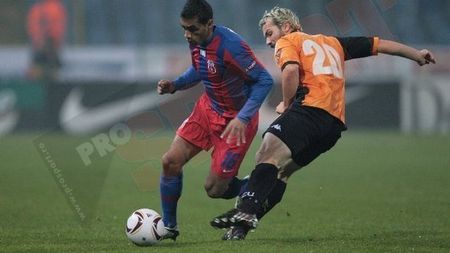 Bănel: "Am arătat că ne putem bate cu orice echipă"** Latovlevici: "Ne ambiționează orice critică"