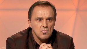 Alex Chipciu l-a scos din minți pe Basarab Panduru după U Cluj - CFR Cluj 3-4. „Ce treabă ai tu să terorizezi pe cineva? Acolo sunt prea mulți antrenori principali!”