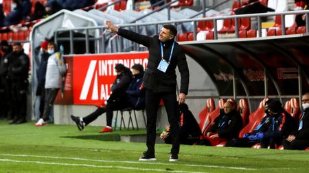Laszlo Balint, furios după ce UTA a primit două goluri în ultimele patru minute ale meciului cu FC Argeș. „Situaţia devine îngrijorătoare”