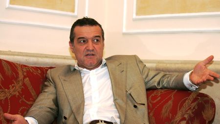 Becali: "Lăcătuș nu are nicio vină! Eu am zis să jucăm cu echipa a doua!"
