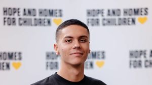 Nimeni nu se aștepta să-l vadă pe David Popovici acolo. Unde a fost campionul olimpic și cine l-a însoțit