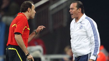 Nemții i-au sărit în cap antrenorului lui Schalke:** "Cum a putut să comită cu Steaua o astfel de gafă? Ne facem de râs în toată lumea"