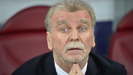 Fabulos! Dezvăluirea lui Dinu Gheorghe: „Am fost magazioner la spitalul de nebuni” + Cum a împărțit locuința cu șeful Securității | VIDEO EXCLUSIV