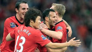 VIDEO** "Dublă" Giggs și "super-scăriță" Nani în Manchester - Tottenham 3-1!